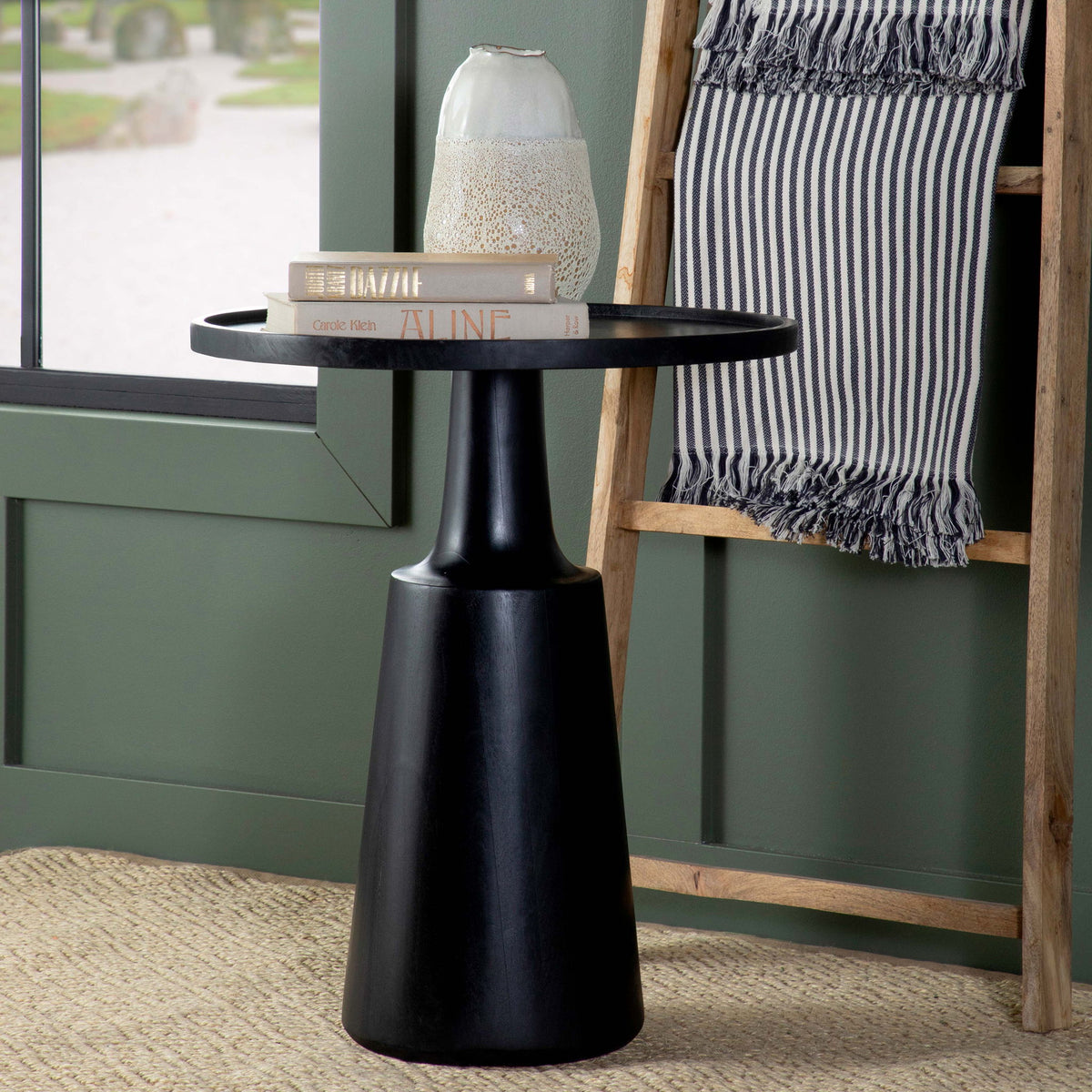 Pedestal Accent Table With Round Lipped Top