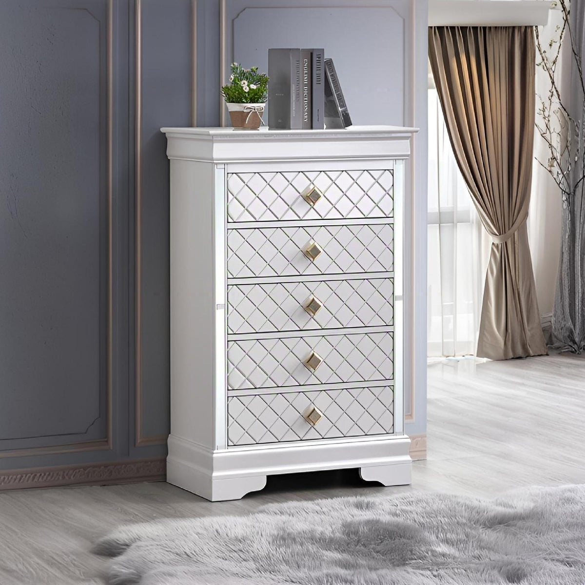 Verona - Chest - White