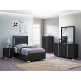 Bedroom Set With Accents