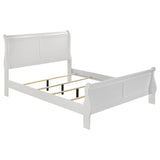 Bedroom Set With Curved Details