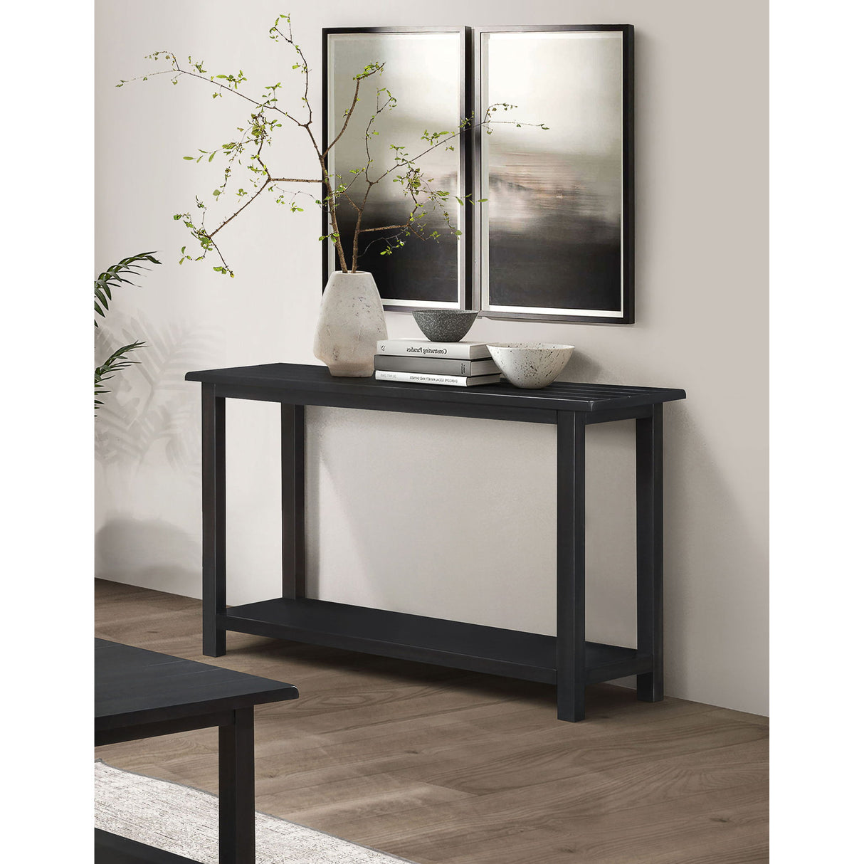 Castleton - Table